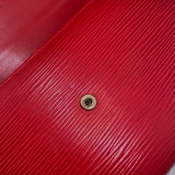 Louis Vuitton | AUTHENTIC Epi Leather Trifold Wallet, Red (EUC) - Picture 6 of 12